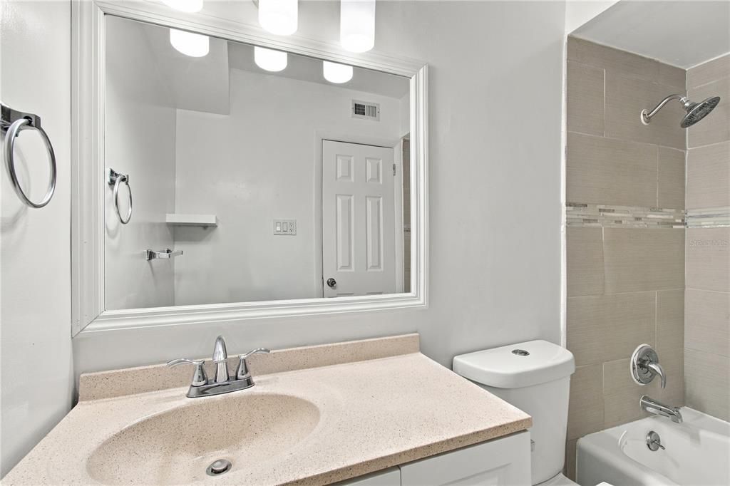 На продажу: $465,000 (3 спален, 2 ванн, 1416 Квадратных фут)