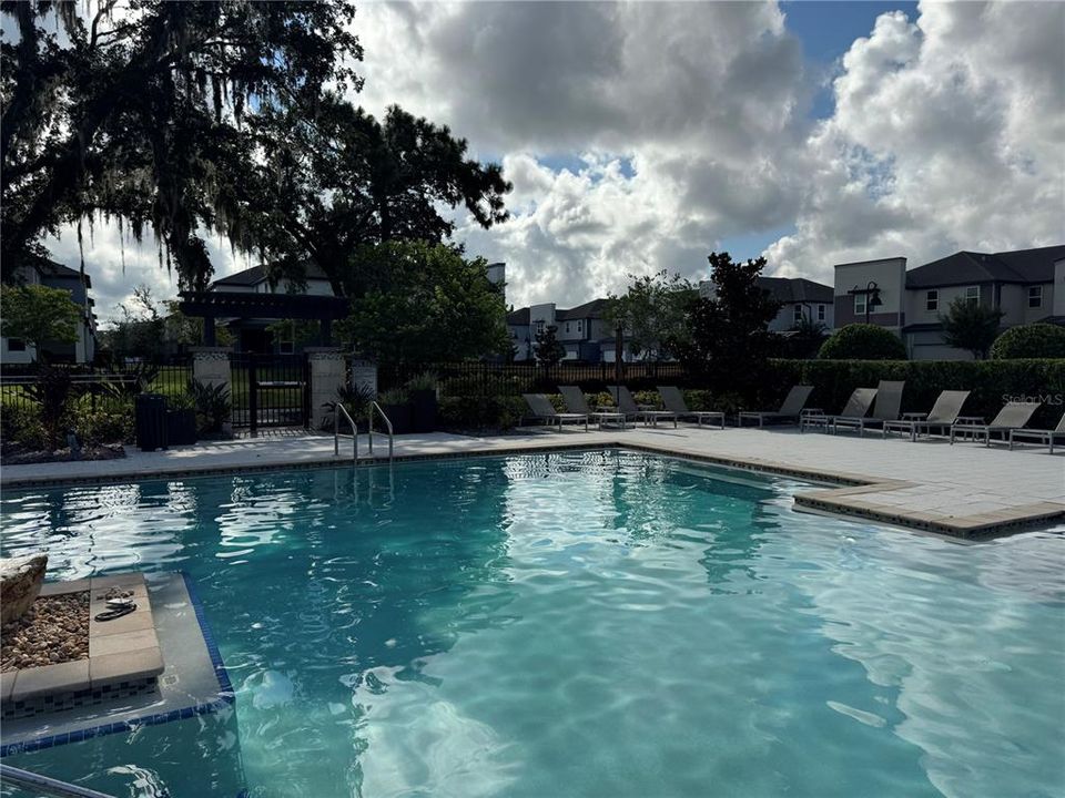 For Rent: $2,800 (3 beds, 2 baths, 2378 Square Feet)