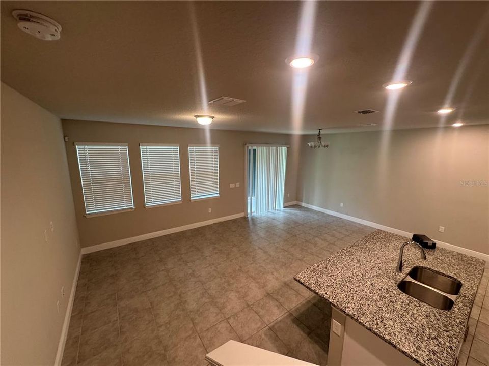 For Rent: $2,800 (3 beds, 2 baths, 2378 Square Feet)