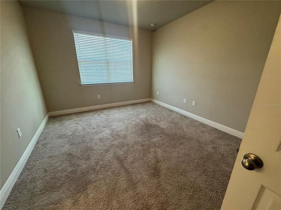 For Rent: $2,800 (3 beds, 2 baths, 2378 Square Feet)