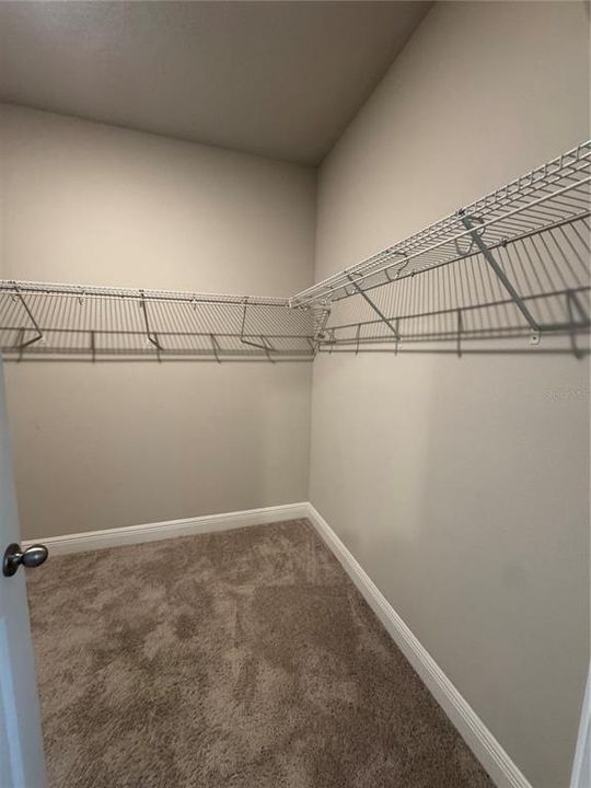 For Rent: $2,800 (3 beds, 2 baths, 2378 Square Feet)