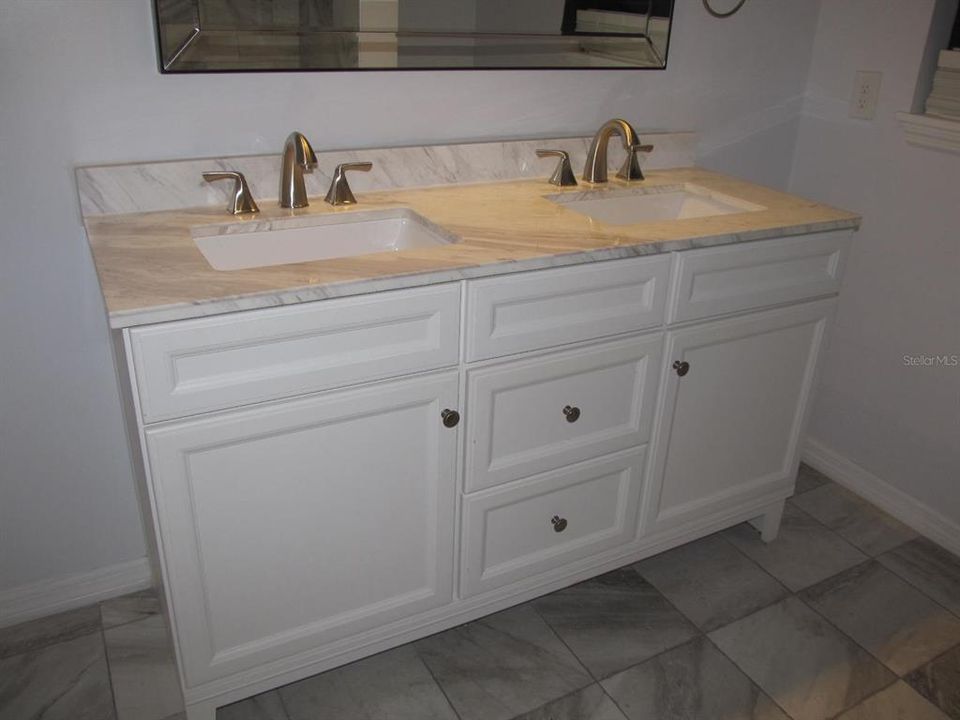 В аренду: $3,200 (3 спален, 2 ванн, 1563 Квадратных фут)