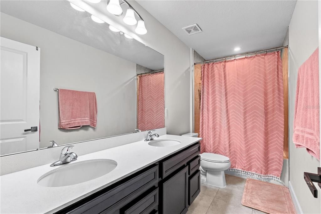 For Sale: $525,000 (5 beds, 4 baths, 3018 Square Feet)
