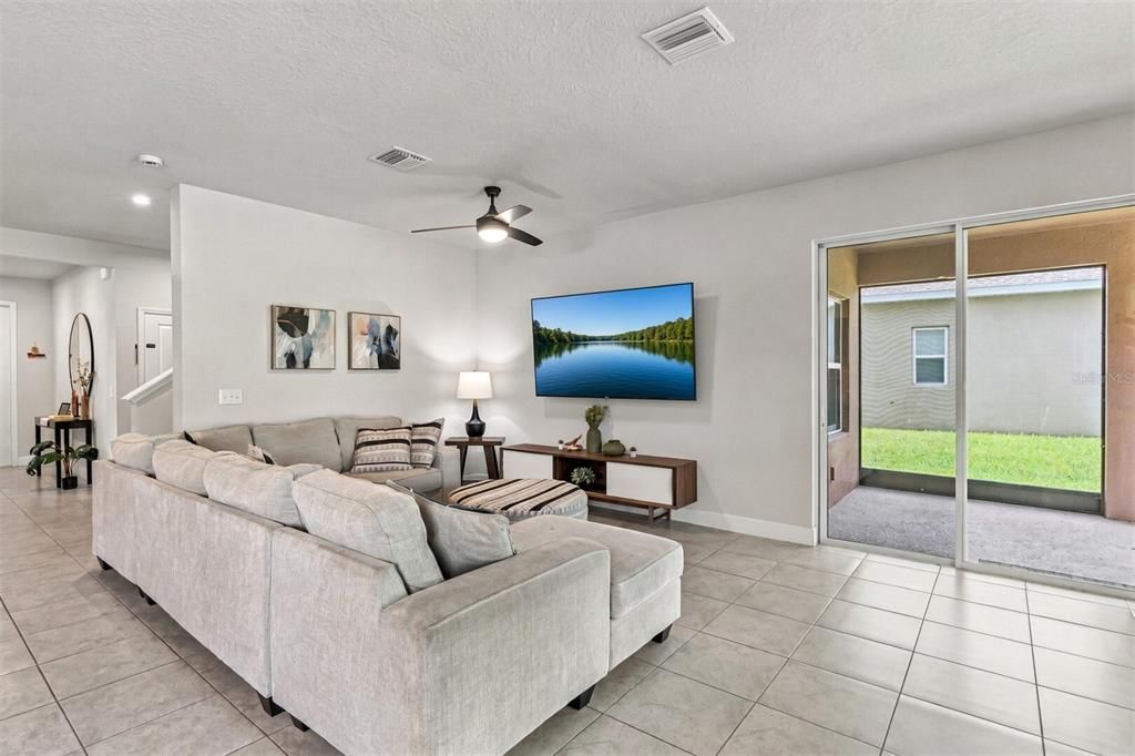 For Sale: $525,000 (5 beds, 4 baths, 3018 Square Feet)