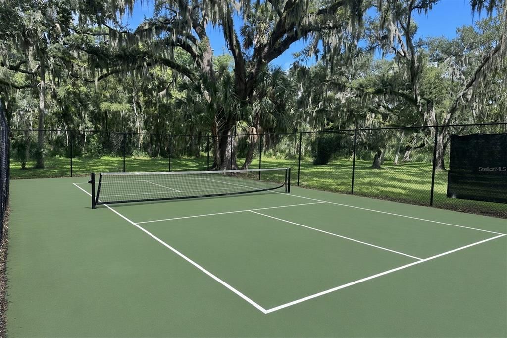 For Sale: $525,000 (5 beds, 4 baths, 3018 Square Feet)