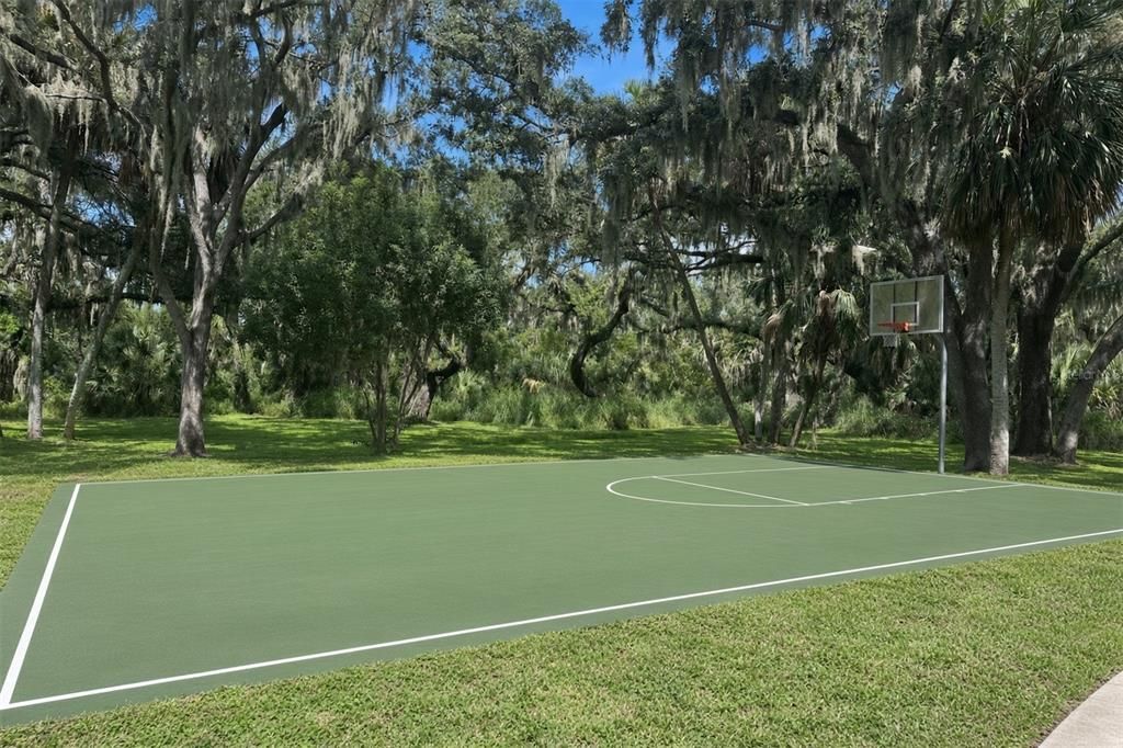 For Sale: $525,000 (5 beds, 4 baths, 3018 Square Feet)