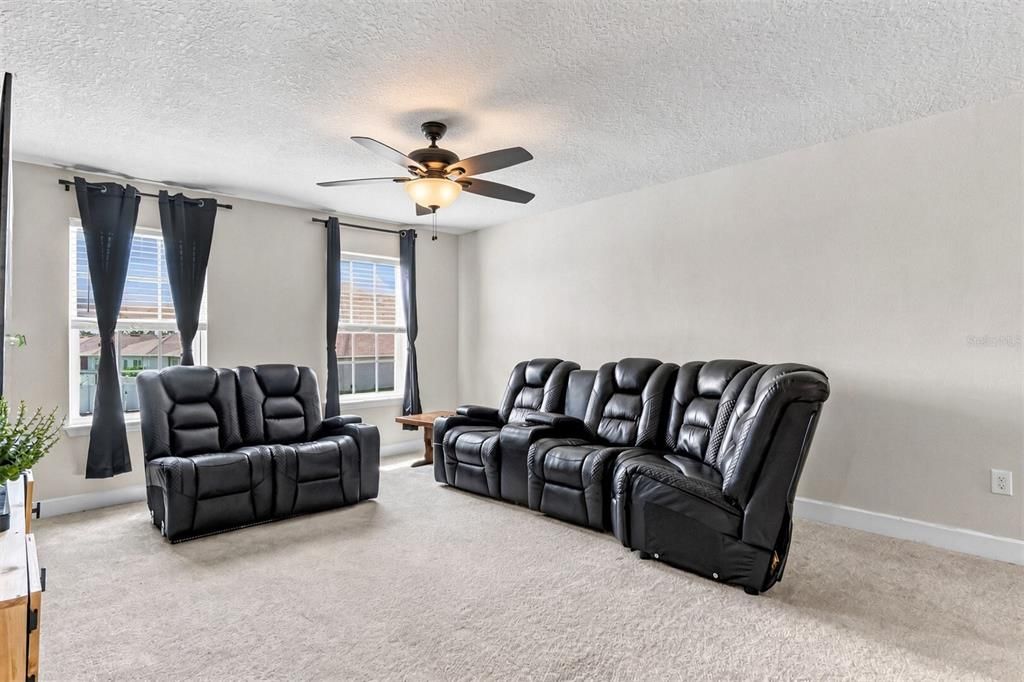For Sale: $525,000 (5 beds, 4 baths, 3018 Square Feet)