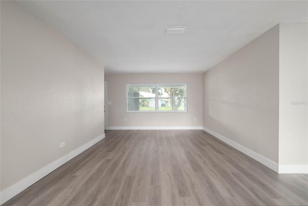 En Venta: $315,000 (3 camas, 1 baños, 1210 Pies cuadrados)