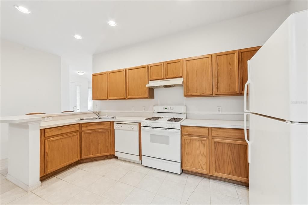 En Venta: $295,000 (3 camas, 2 baños, 1635 Pies cuadrados)