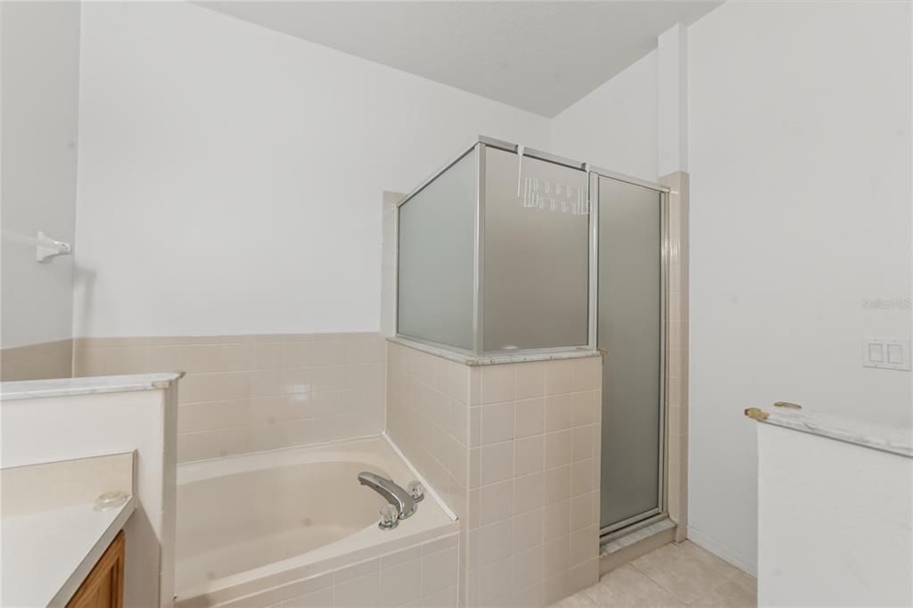 En Venta: $295,000 (3 camas, 2 baños, 1635 Pies cuadrados)