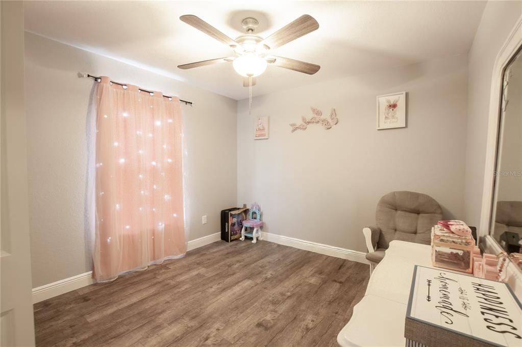 For Sale: $300,000 (4 beds, 2 baths, 1568 Square Feet)