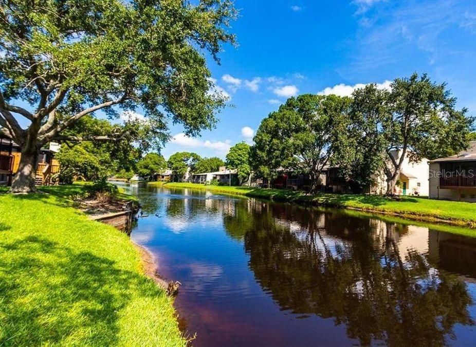 For Sale: $199,500 (2 beds, 2 baths, 1245 Square Feet)