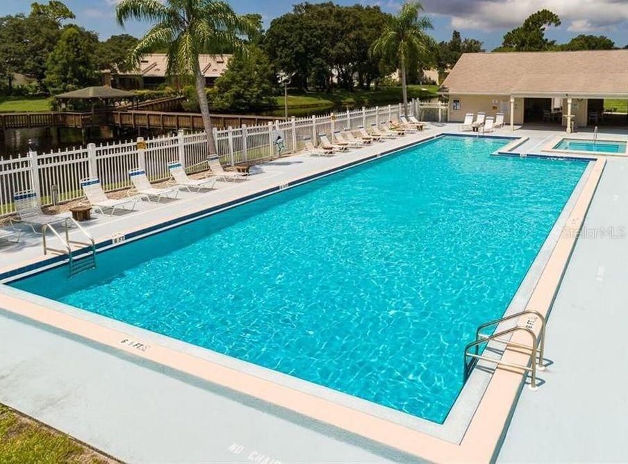 For Sale: $199,500 (2 beds, 2 baths, 1245 Square Feet)