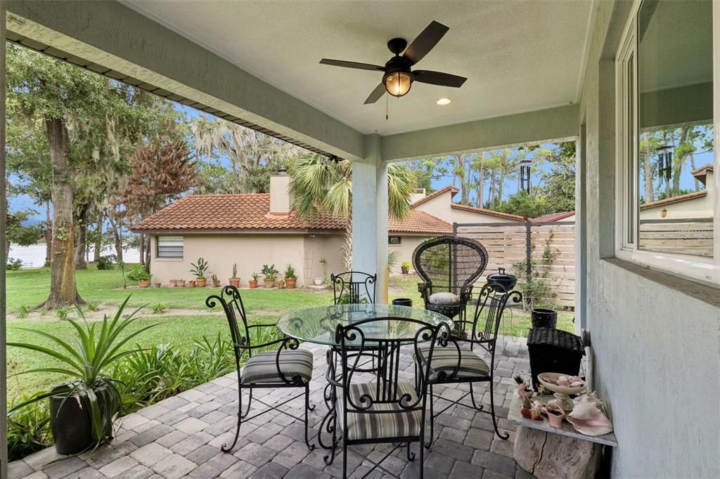 For Sale: $600,000 (2 beds, 2 baths, 2087 Square Feet)