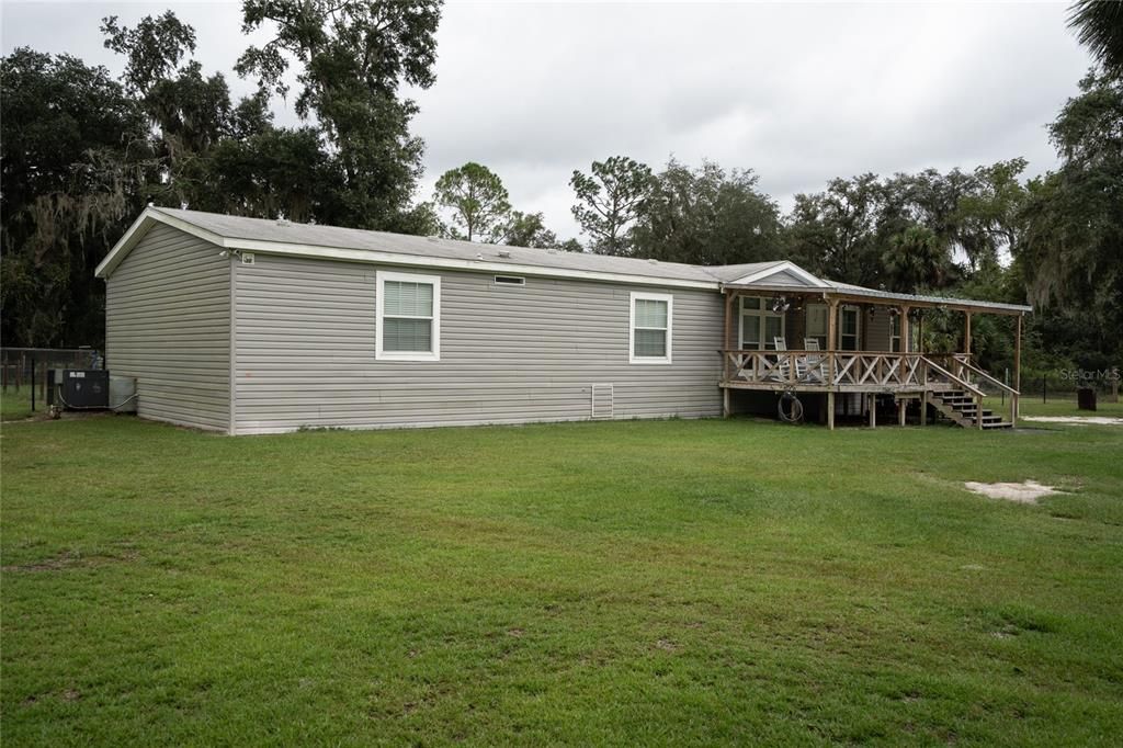 For Sale: $474,900 (4 beds, 2 baths, 1944 Square Feet)