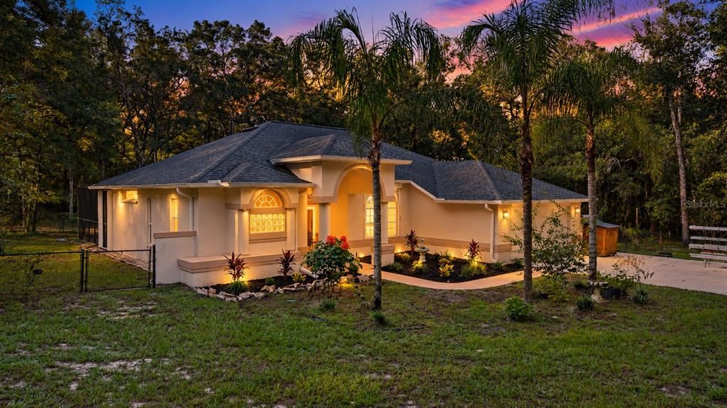 На продажу: $550,000 (3 спален, 2 ванн, 1805 Квадратных фут)