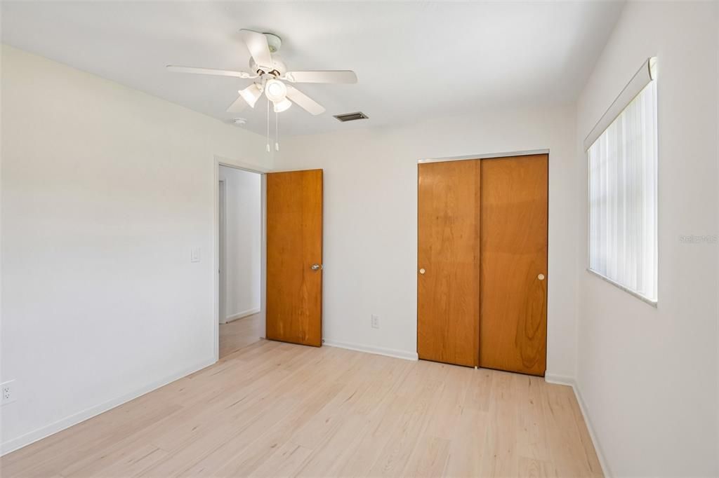 For Sale: $315,000 (3 beds, 2 baths, 1272 Square Feet)