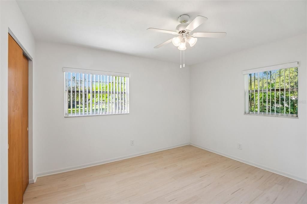 For Sale: $315,000 (3 beds, 2 baths, 1272 Square Feet)