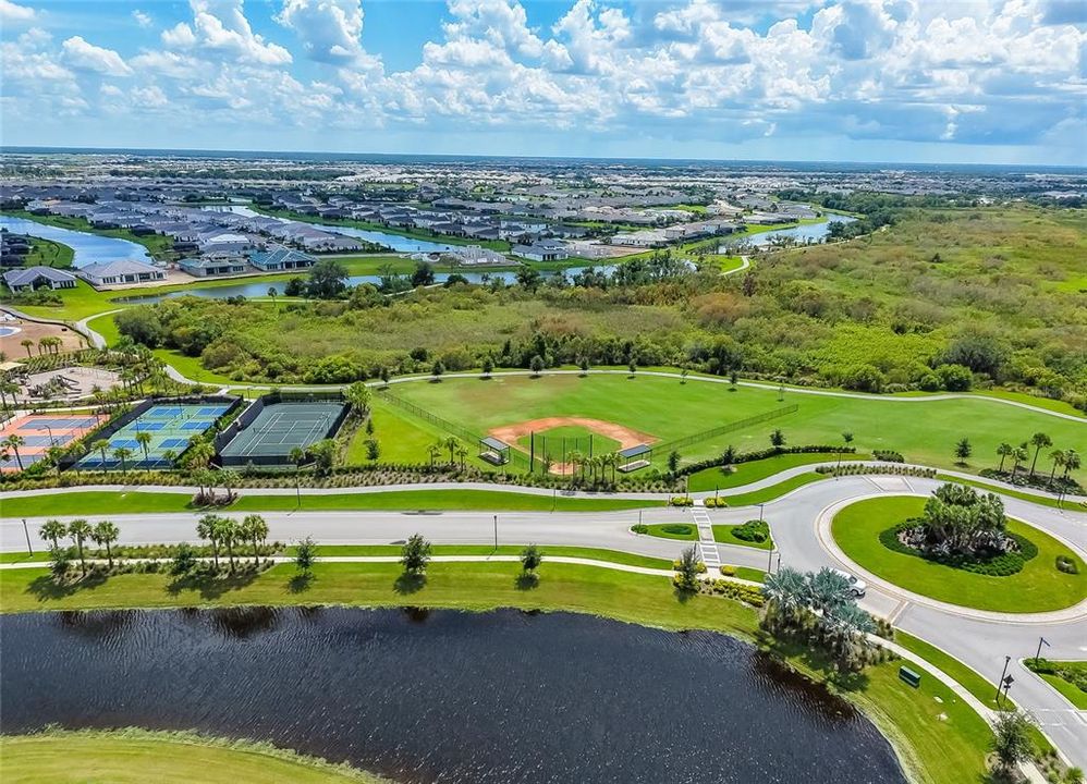 На продажу: $339,000 (3 спален, 2 ванн, 1673 Квадратных фут)