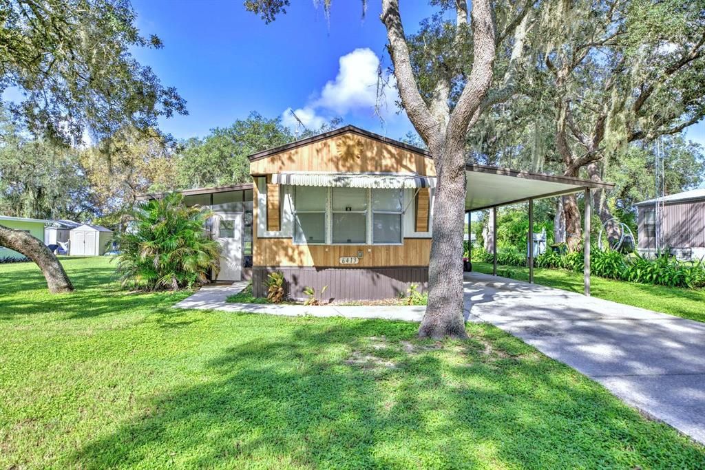 For Sale: $130,000 (2 beds, 2 baths, 938 Square Feet)