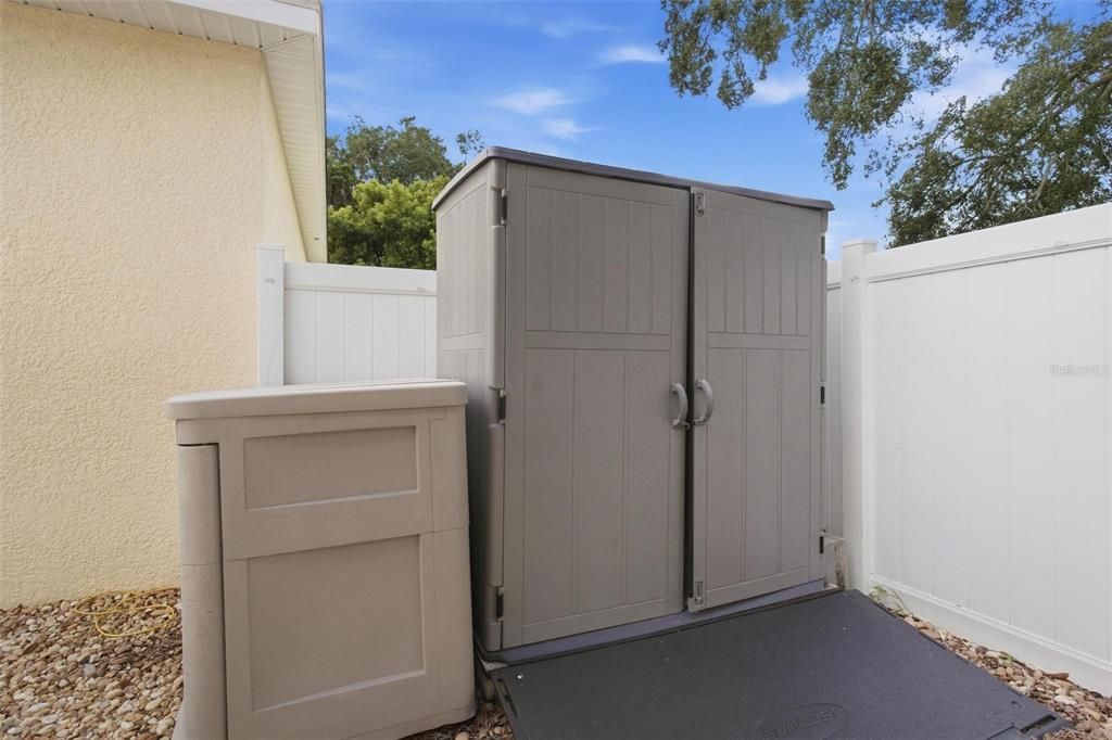 For Sale: $250,000 (3 beds, 2 baths, 1412 Square Feet)