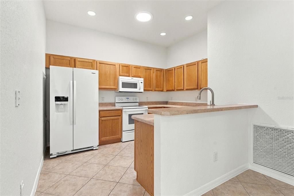 For Sale: $250,000 (3 beds, 2 baths, 1412 Square Feet)