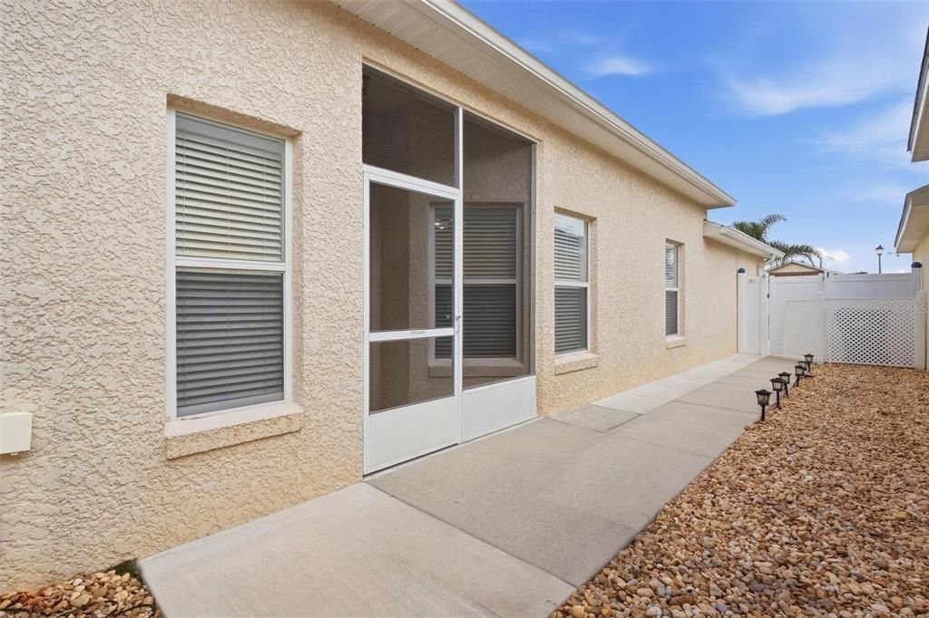 For Sale: $250,000 (3 beds, 2 baths, 1412 Square Feet)