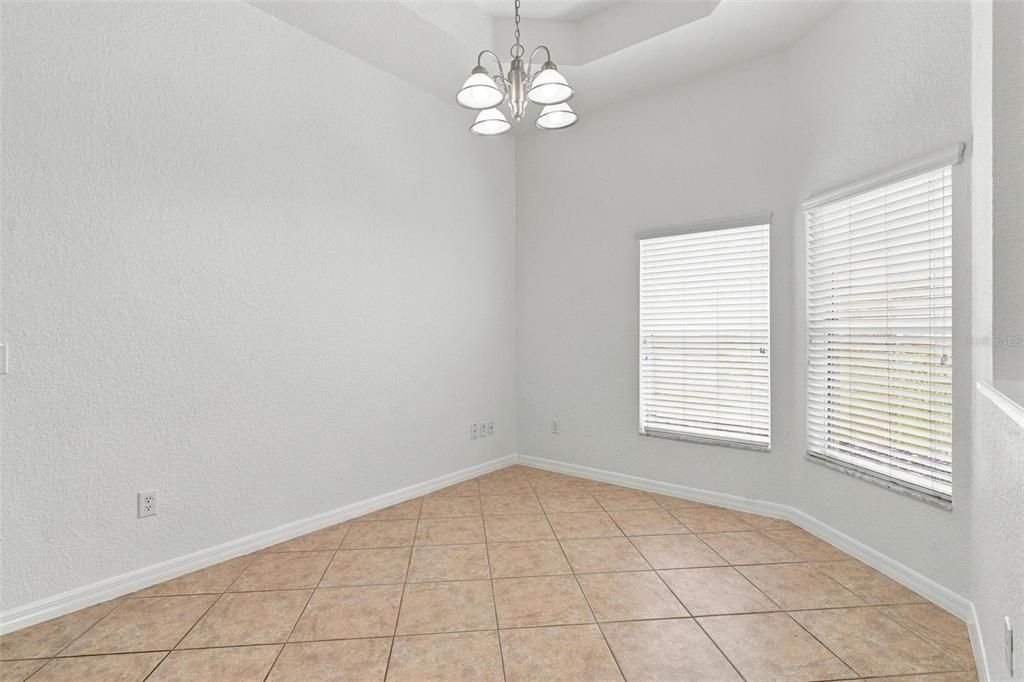 For Sale: $250,000 (3 beds, 2 baths, 1412 Square Feet)