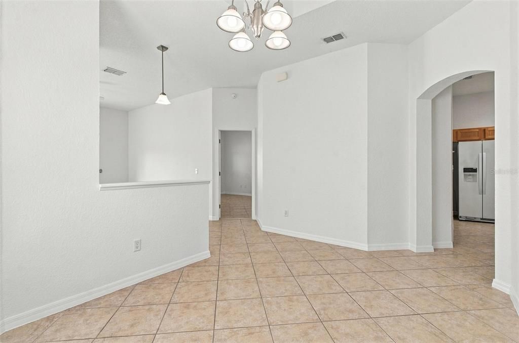 For Sale: $250,000 (3 beds, 2 baths, 1412 Square Feet)