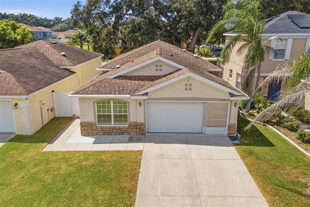 For Sale: $250,000 (3 beds, 2 baths, 1412 Square Feet)