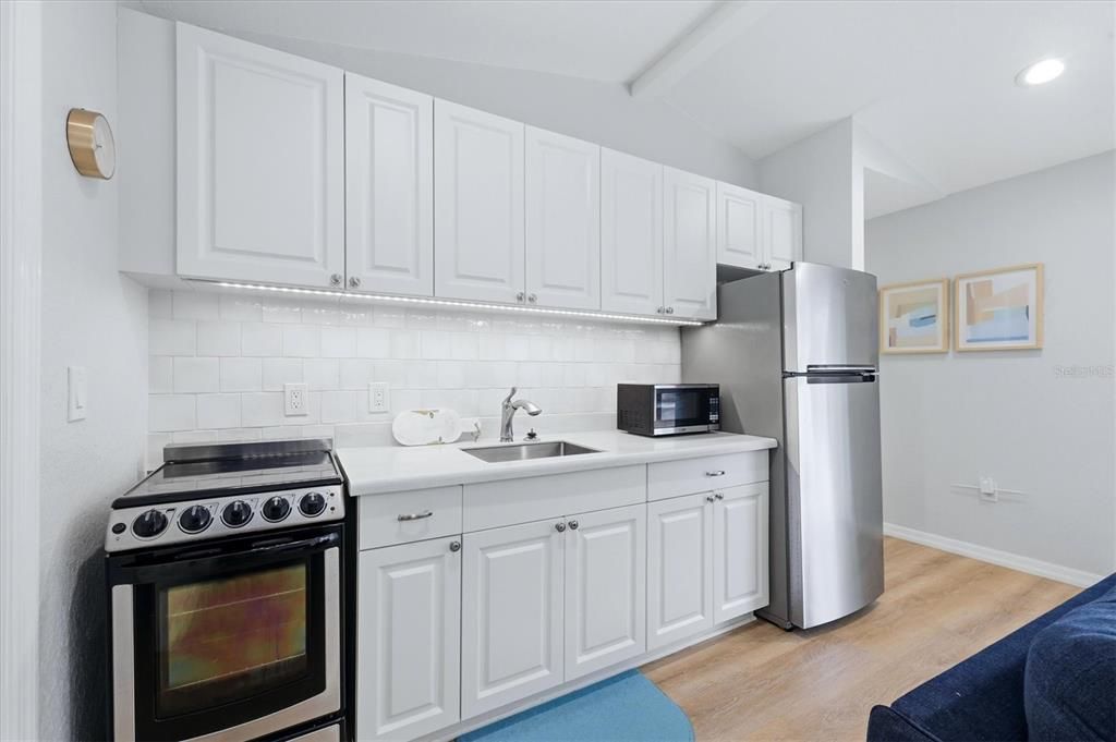 En Venta: $699,950 (5 camas, 3 baños, 2904 Pies cuadrados)