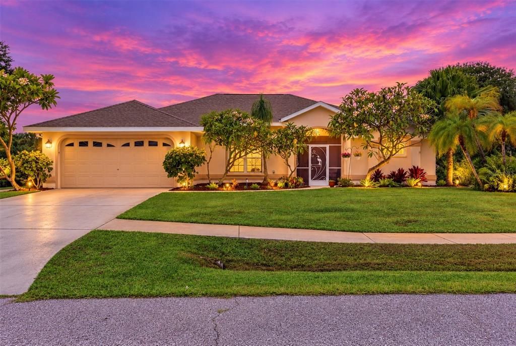 En Venta: $699,950 (5 camas, 3 baños, 2904 Pies cuadrados)