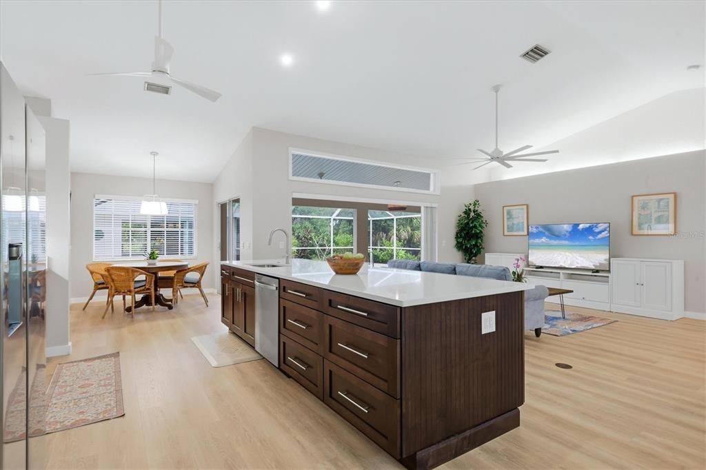 En Venta: $699,950 (5 camas, 3 baños, 2904 Pies cuadrados)
