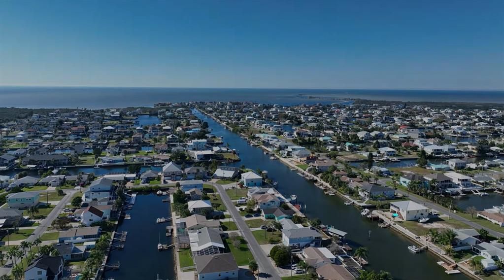На продажу: $52,900 (0.17 acres)