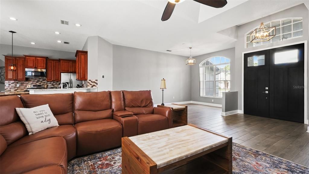 For Sale: $510,000 (4 beds, 3 baths, 2729 Square Feet)