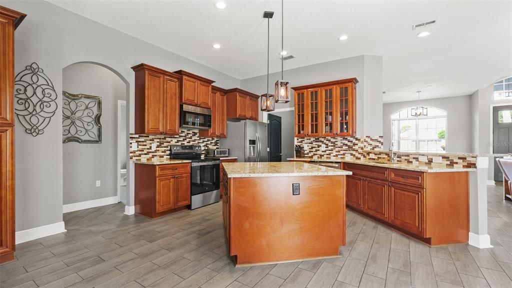 For Sale: $510,000 (4 beds, 3 baths, 2729 Square Feet)