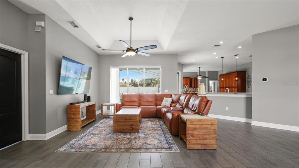 For Sale: $510,000 (4 beds, 3 baths, 2729 Square Feet)