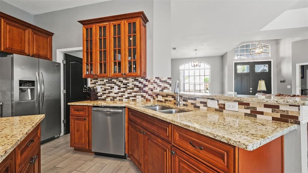 For Sale: $510,000 (4 beds, 3 baths, 2729 Square Feet)