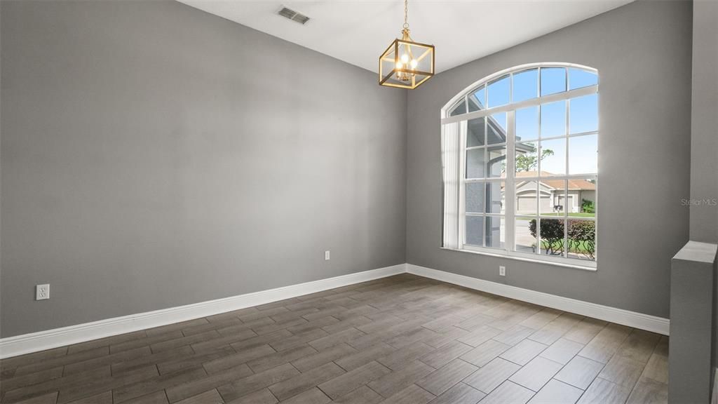 For Sale: $510,000 (4 beds, 3 baths, 2729 Square Feet)