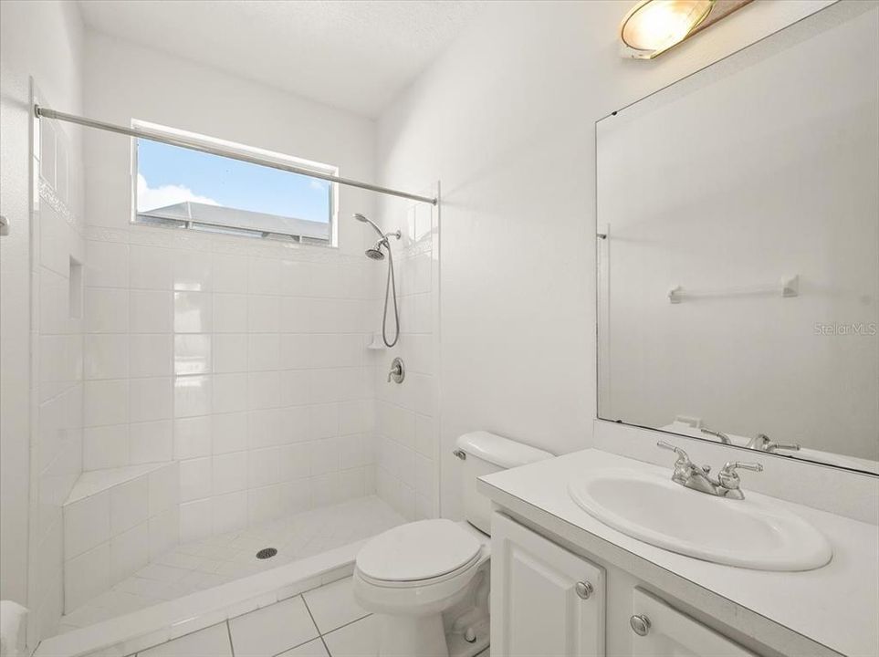 En Venta: $950,000 (4 camas, 3 baños, 3543 Pies cuadrados)