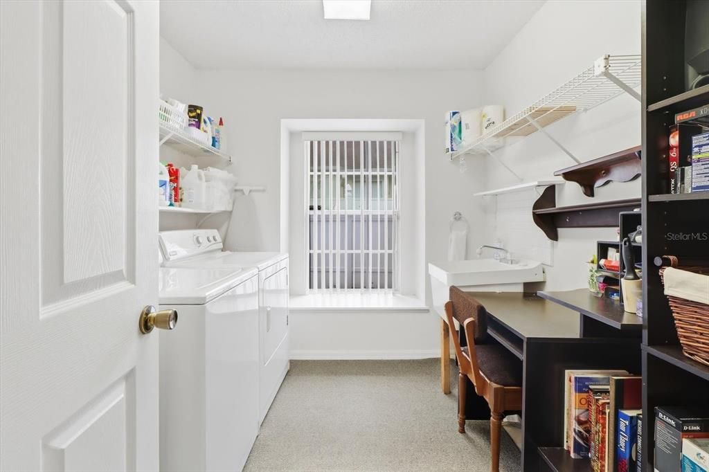 : $344,900 (4 camas, 2 baños, 1995 Pies cuadrados)