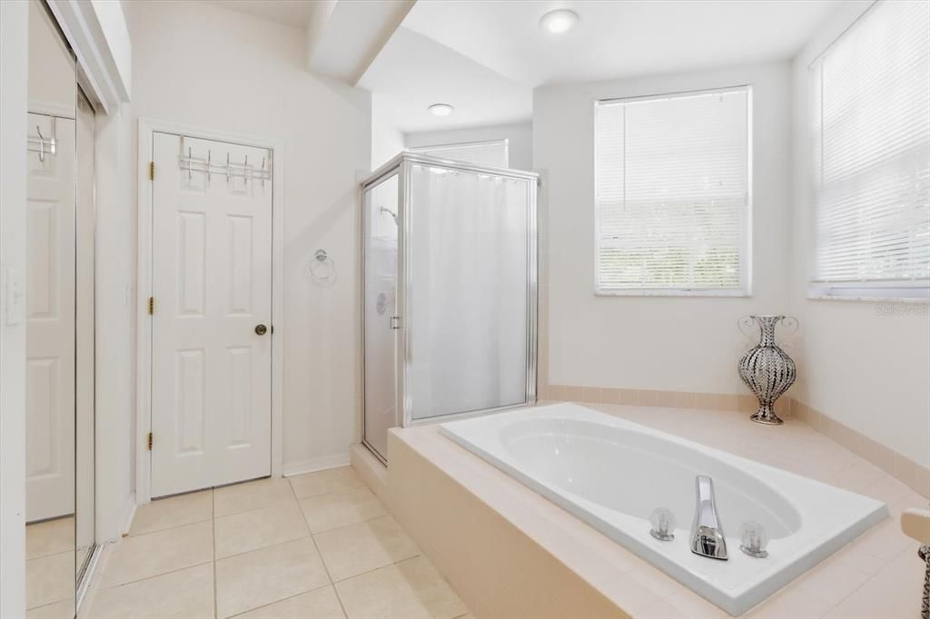 : $344,900 (4 camas, 2 baños, 1995 Pies cuadrados)