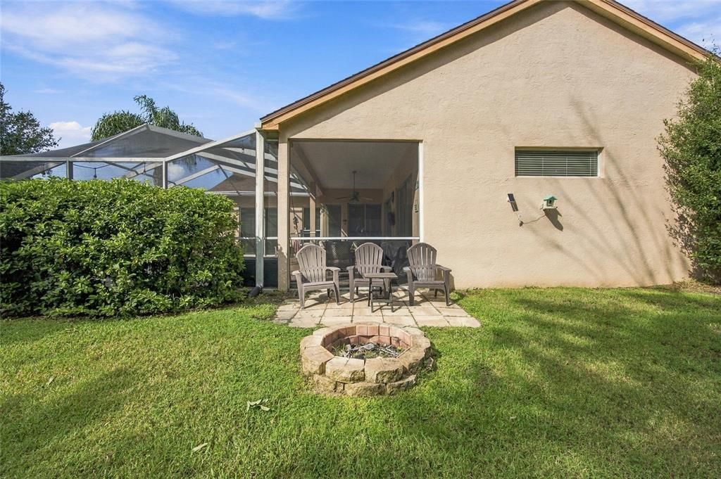 En Venta: $605,000 (4 camas, 3 baños, 2230 Pies cuadrados)