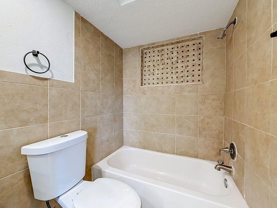 На продажу: $274,000 (3 спален, 2 ванн, 1176 Квадратных фут)