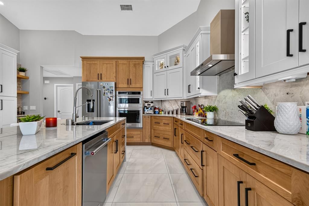 На продажу: $729,999 (4 спален, 3 ванн, 2889 Квадратных фут)