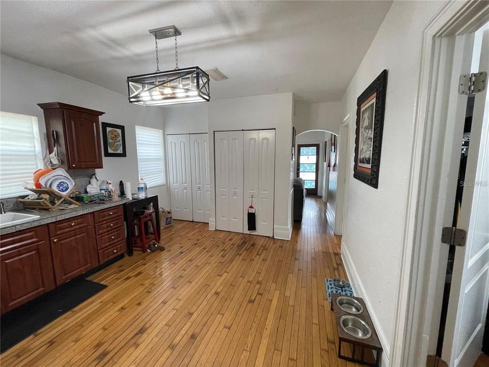 В аренду: $1,980 (3 спален, 2 ванн, 1008 Квадратных фут)