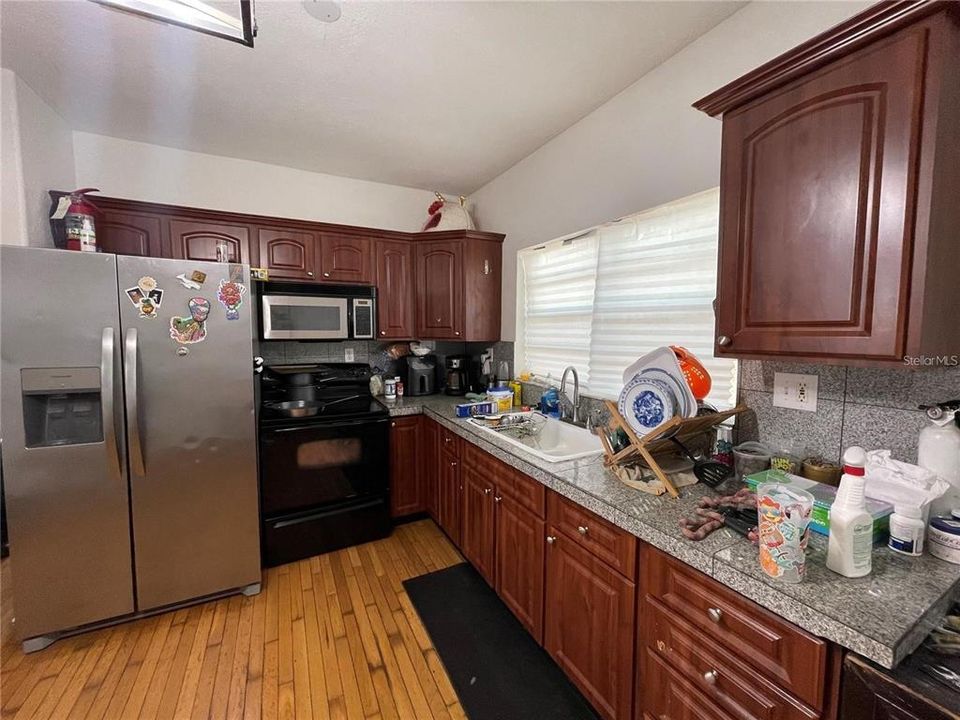 В аренду: $1,980 (3 спален, 2 ванн, 1008 Квадратных фут)
