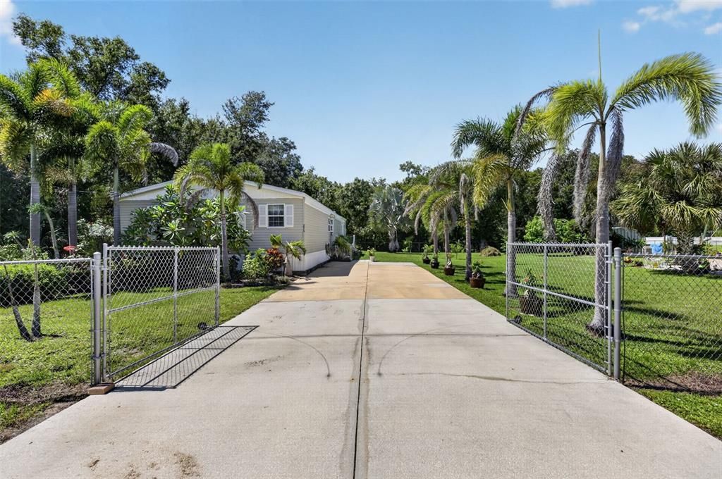 For Sale: $265,000 (2 beds, 2 baths, 1508 Square Feet)