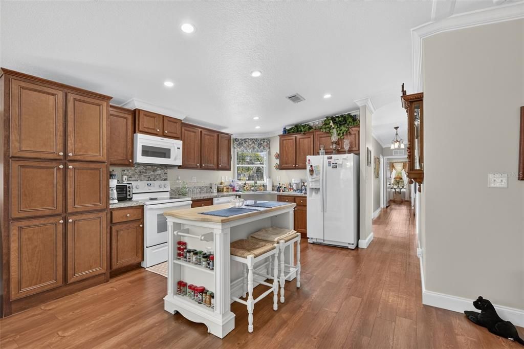 For Sale: $265,000 (2 beds, 2 baths, 1508 Square Feet)