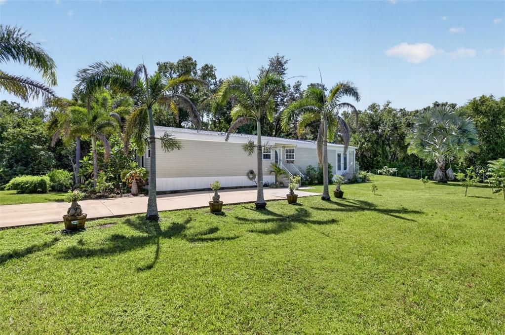 For Sale: $265,000 (2 beds, 2 baths, 1508 Square Feet)